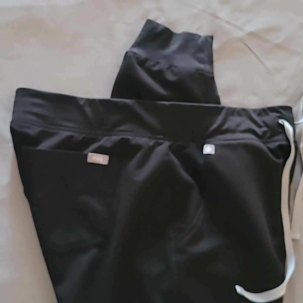 Figs Technical Collection Medium Scrub Pants - image 4